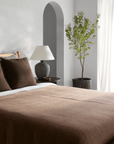 Avolite Throw - Maison Vogue