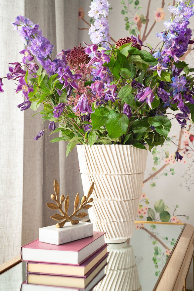 The Art of the Seasonal Shift: How to Transition Your Home from Summer to Fall Without Losing the Vibe