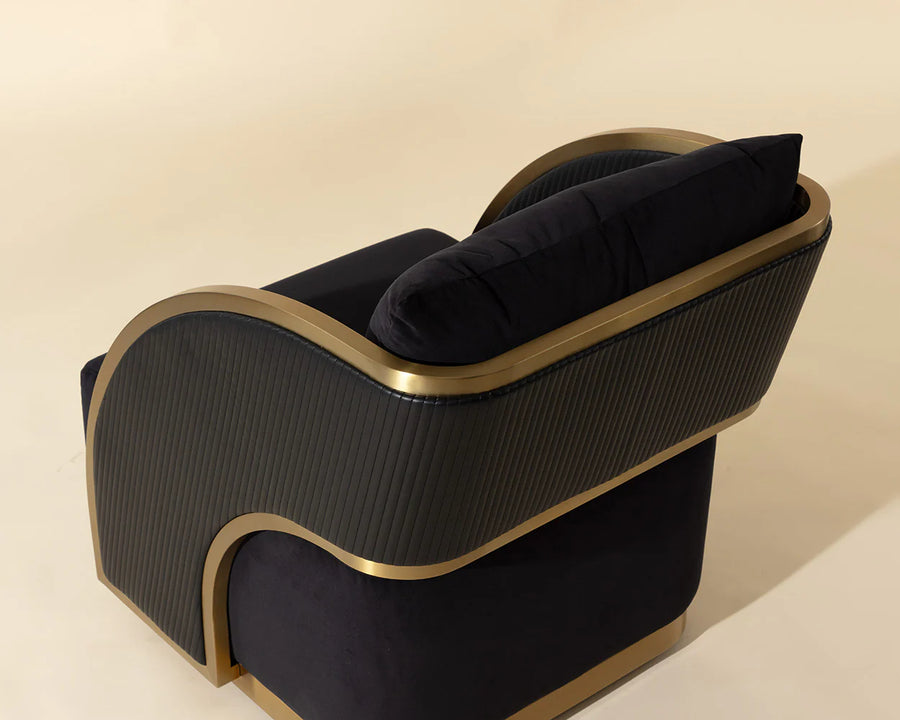 Baz Swivel Lounge Chair