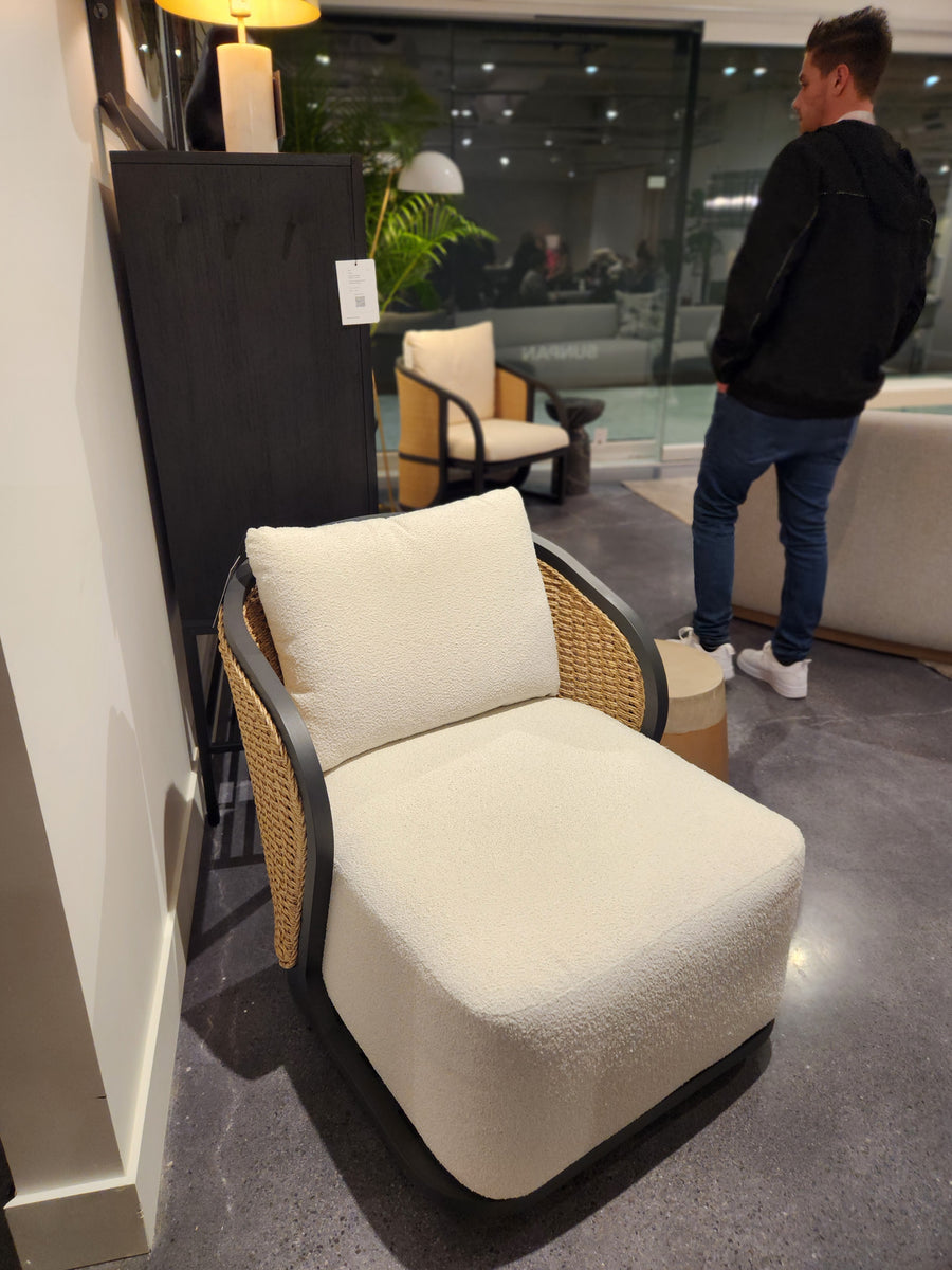 Bora Swivel Lounge Chair