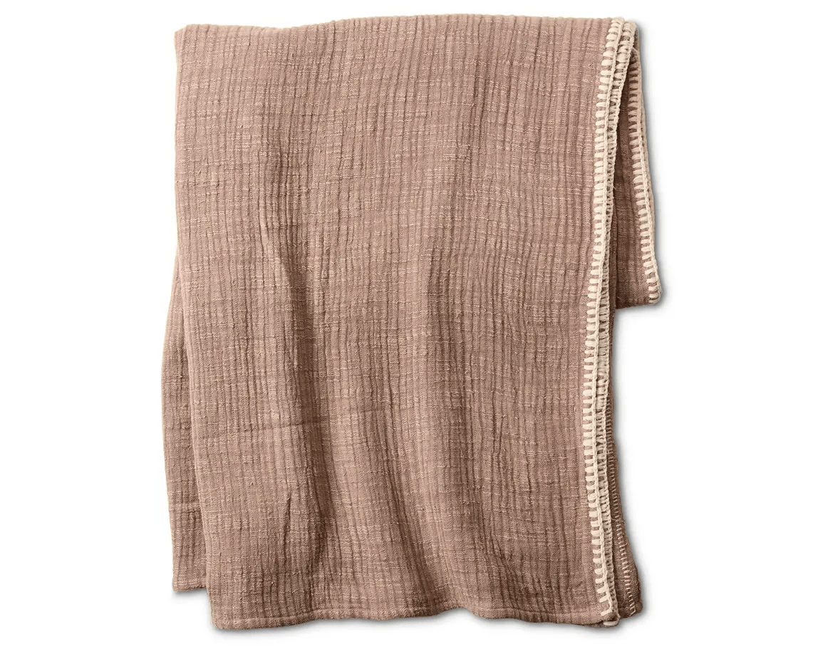 Avolite Throw - Maison Vogue