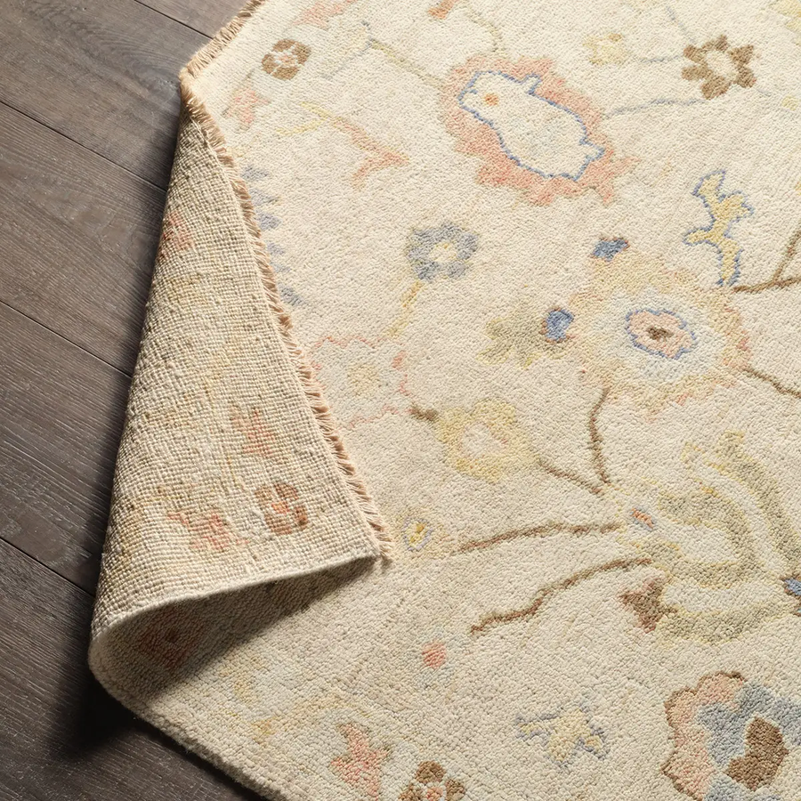 Aveline Rug