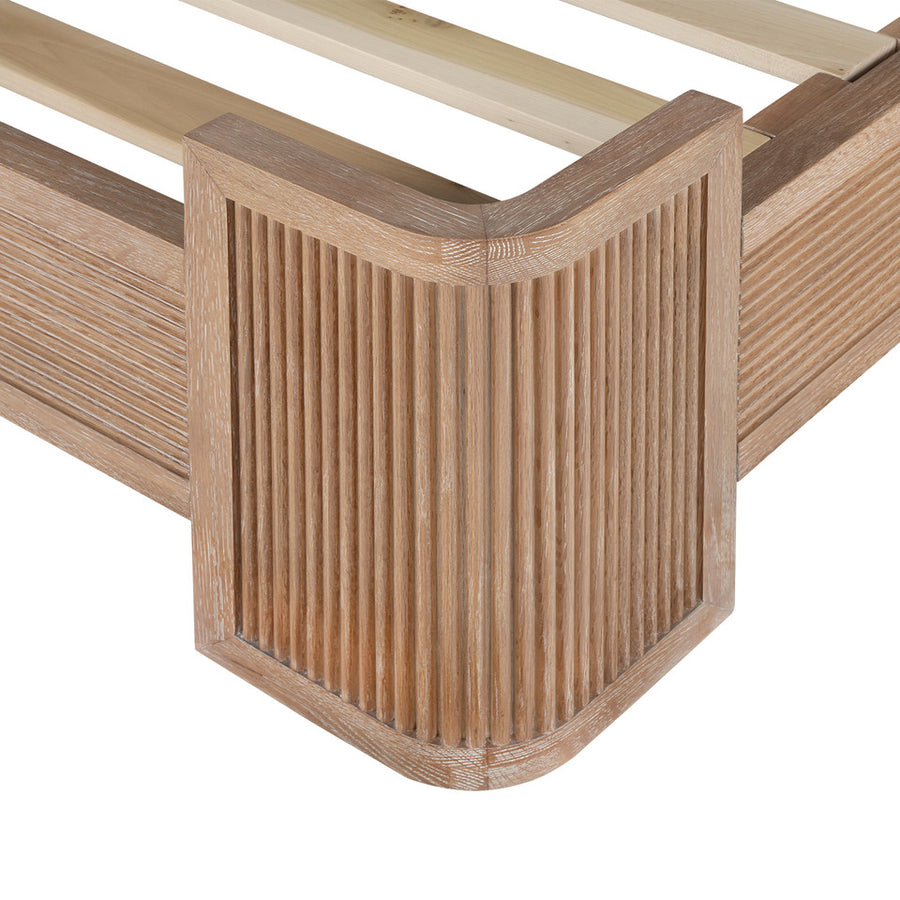 Atlas King Bed, Soft Glow Oak