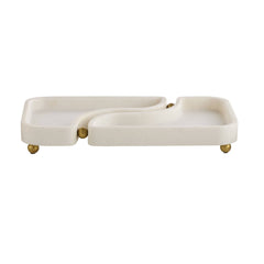 Lily Tray