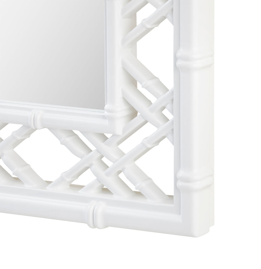 Clara Mirror, Ghost White