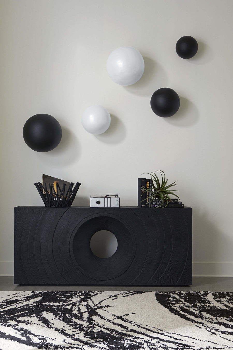 Ball on the Wall, Small, Pearl White
