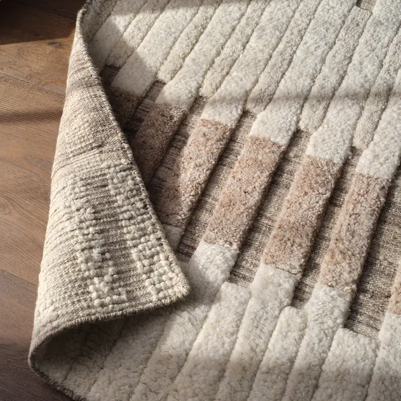 Lina Rug