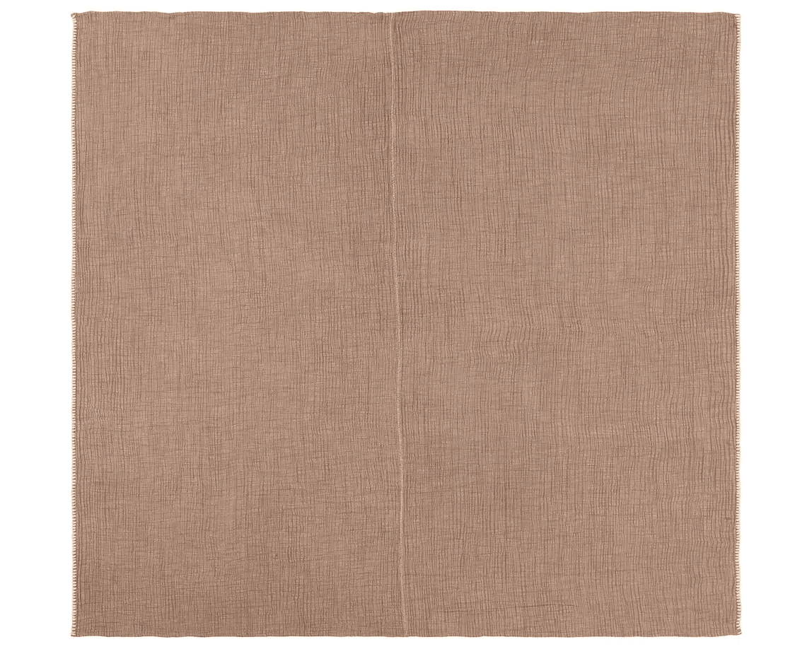 Avolite Throw - Maison Vogue
