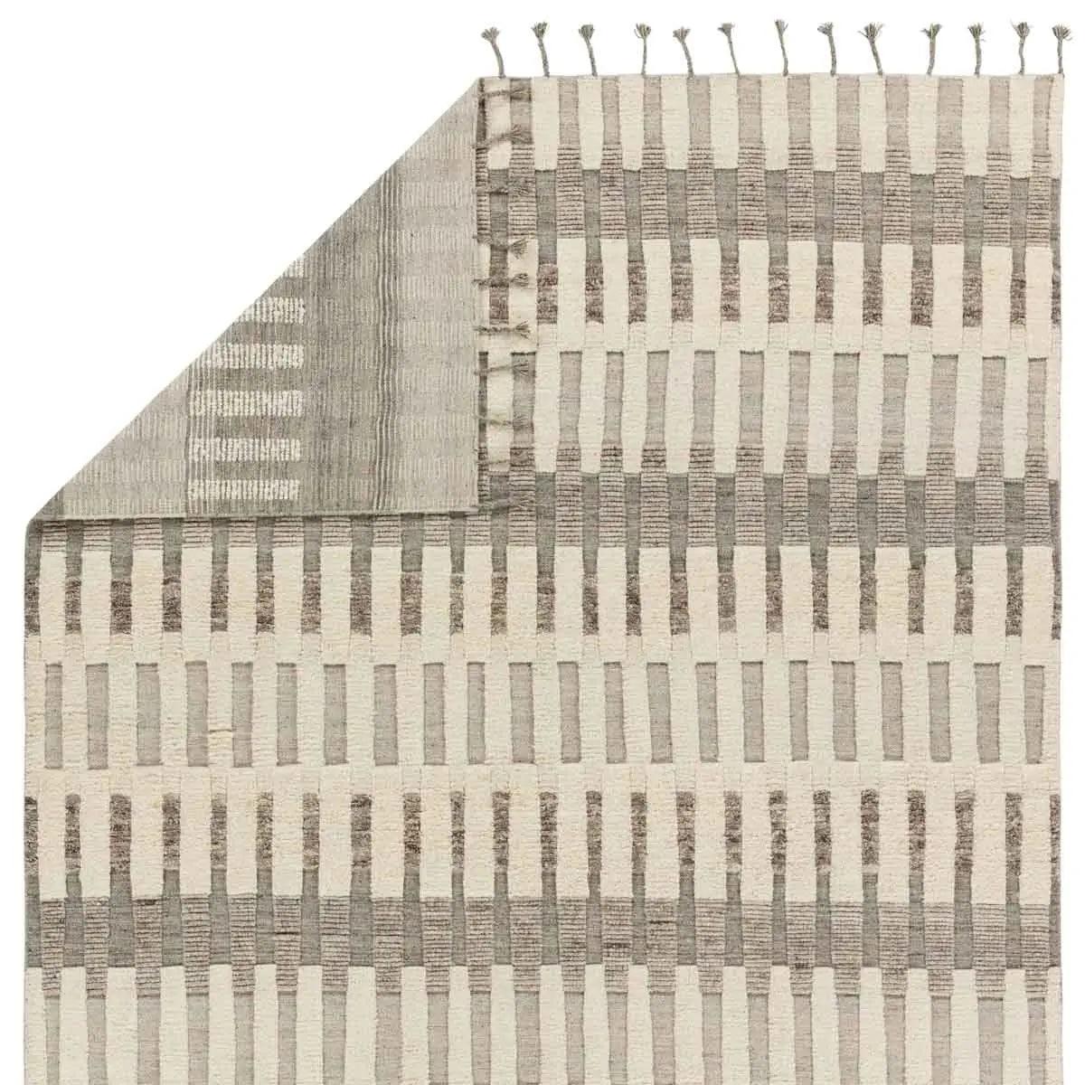 Izza Rug - Maison Vogue