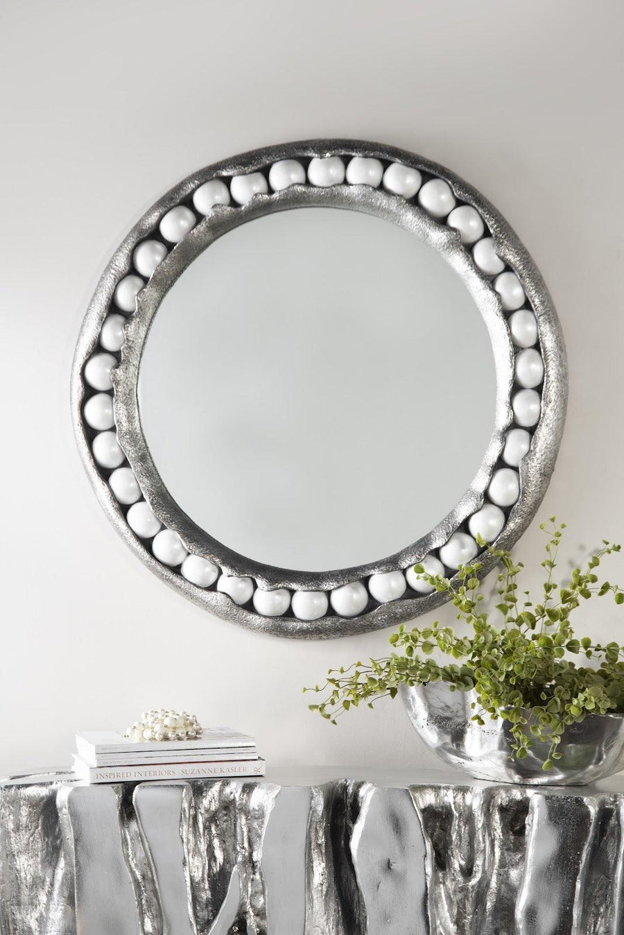 Pearl Round Silver Mirror - Maison Vogue
